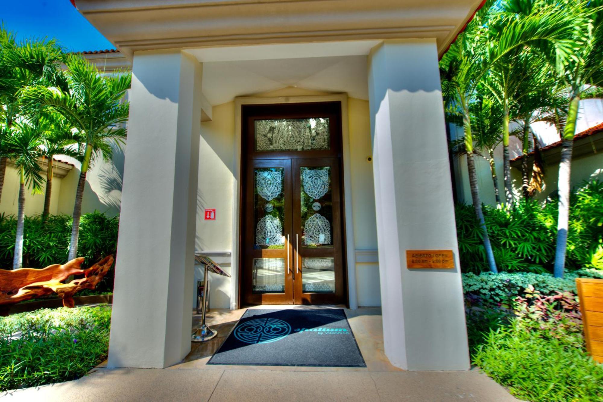 Grand Luxxe Two Bedroom Suite - นวยโวบาญาร์ตา ภายนอก รูปภาพ