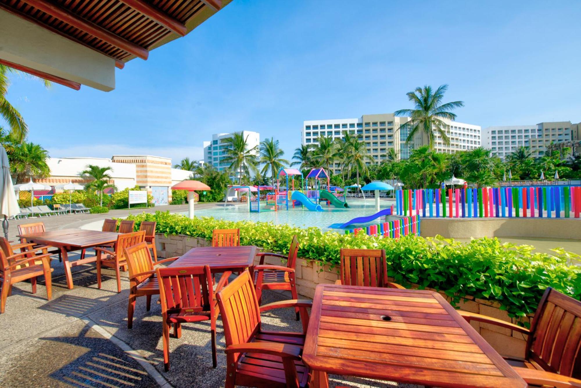 Grand Luxxe Two Bedroom Suite - นวยโวบาญาร์ตา ภายนอก รูปภาพ