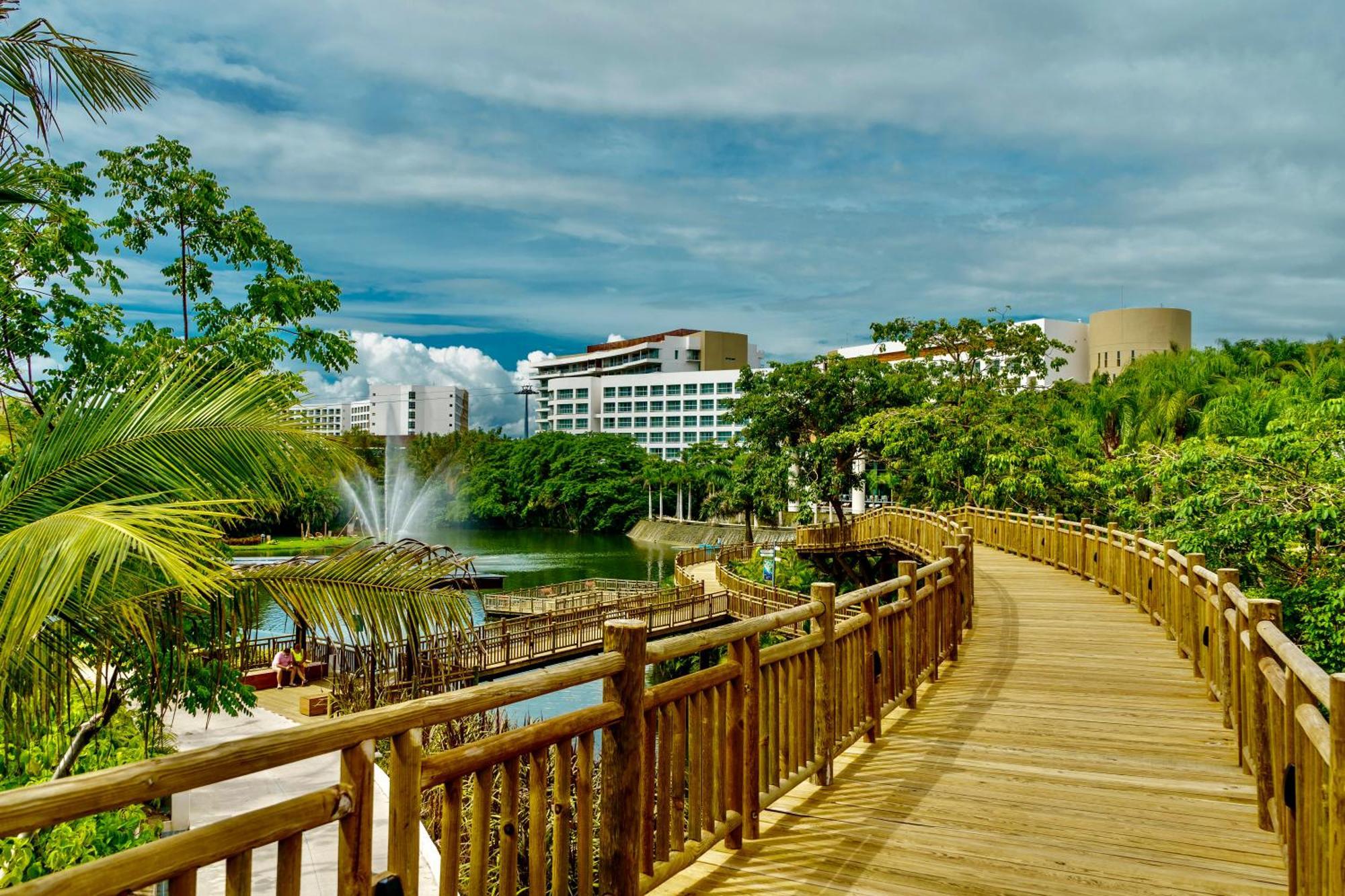 Grand Luxxe Two Bedroom Suite - นวยโวบาญาร์ตา ภายนอก รูปภาพ