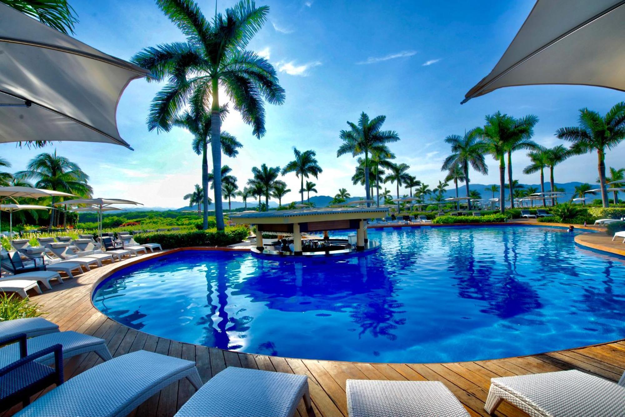 Grand Luxxe Two Bedroom Suite - นวยโวบาญาร์ตา ภายนอก รูปภาพ