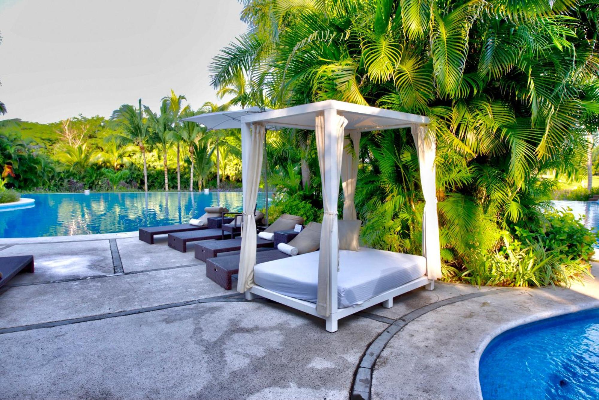 Grand Luxxe Two Bedroom Suite - นวยโวบาญาร์ตา ภายนอก รูปภาพ